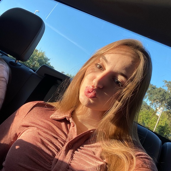 Meet your Posher, Samie - Picture 3 of 6